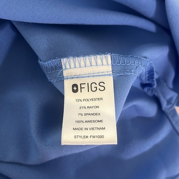 Figs Technical Collection Blue V-Neck Scrub Top Size XS - Picture 5 of 6